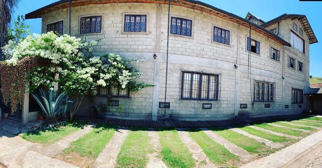 Pousada Rota Dos Passaros Sao Bento do Sapucai Ngoại thất bức ảnh