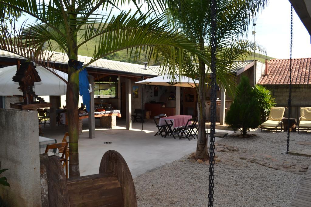 Pousada Rota Dos Passaros Sao Bento do Sapucai Ngoại thất bức ảnh